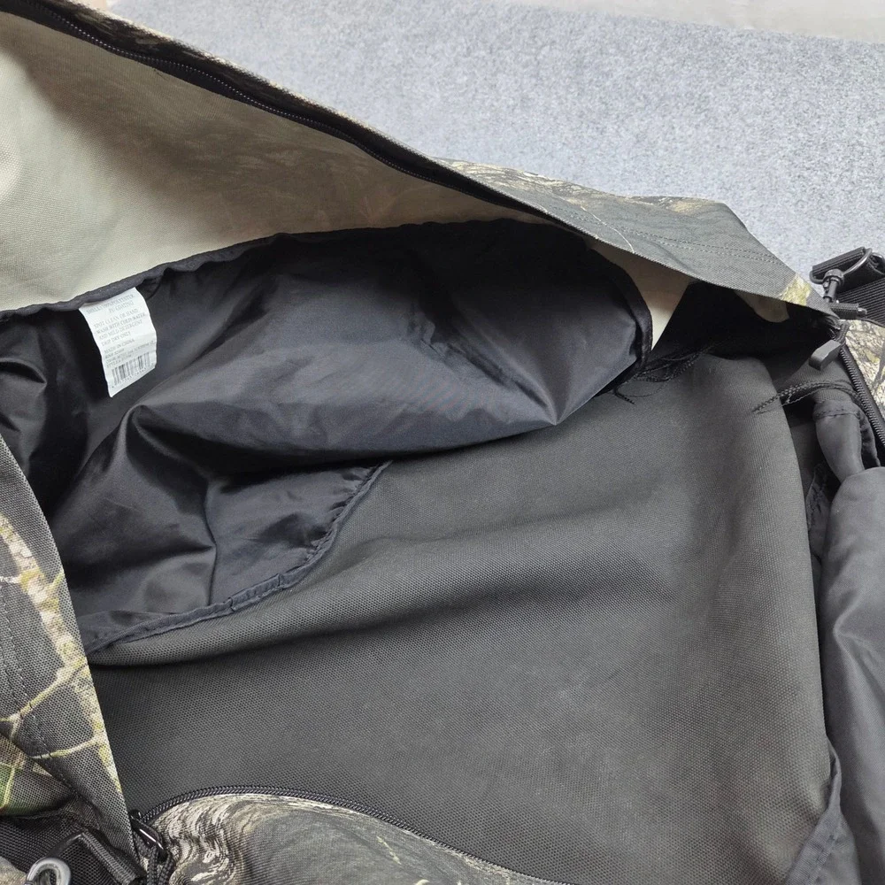 Mossy Oak Hunting Gear Bag Large Camo Duffel Utility Camping Outdoor Gorpcore
